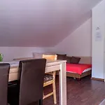 Lägenhet Apartmaji Slatenik