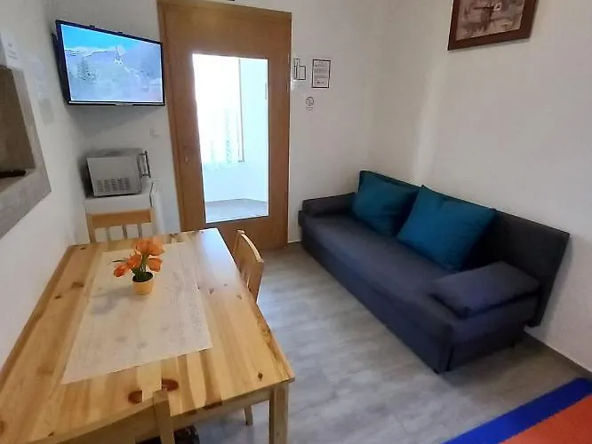 Apartmaji Slatenik Apartment