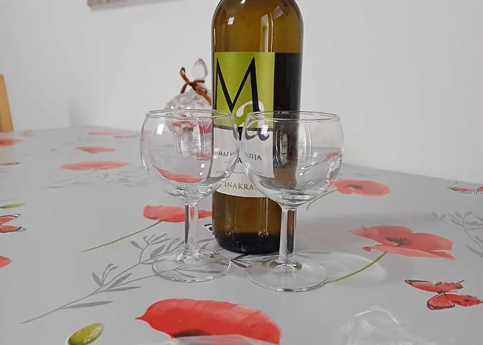 Apartmaji Slatenik * בובק