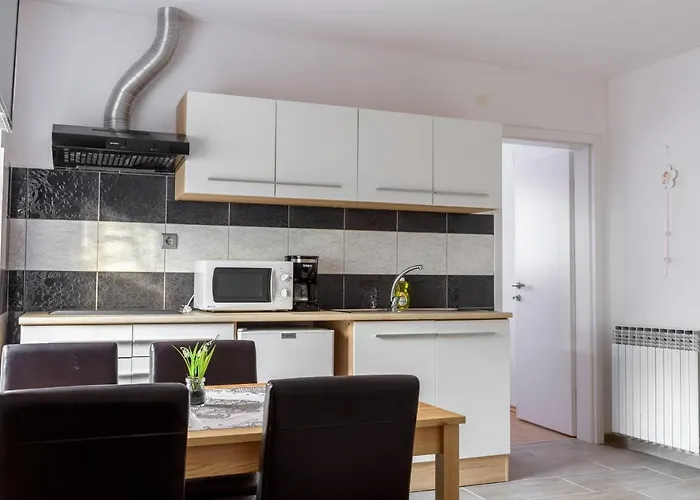 Apartmaji Slatenik Apartment