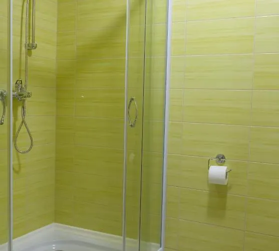 Apartmaji Slatenik דירה